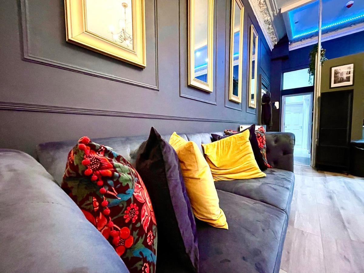Adeamstays Provides Beautiful Centrally Located 1 And 2 Bed Apartments On Liverpools Boulevard Экстерьер фото