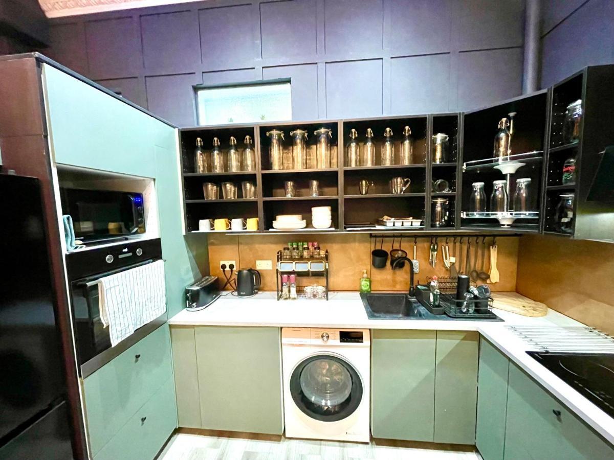 Adeamstays Provides Beautiful Centrally Located 1 And 2 Bed Apartments On Liverpools Boulevard Экстерьер фото
