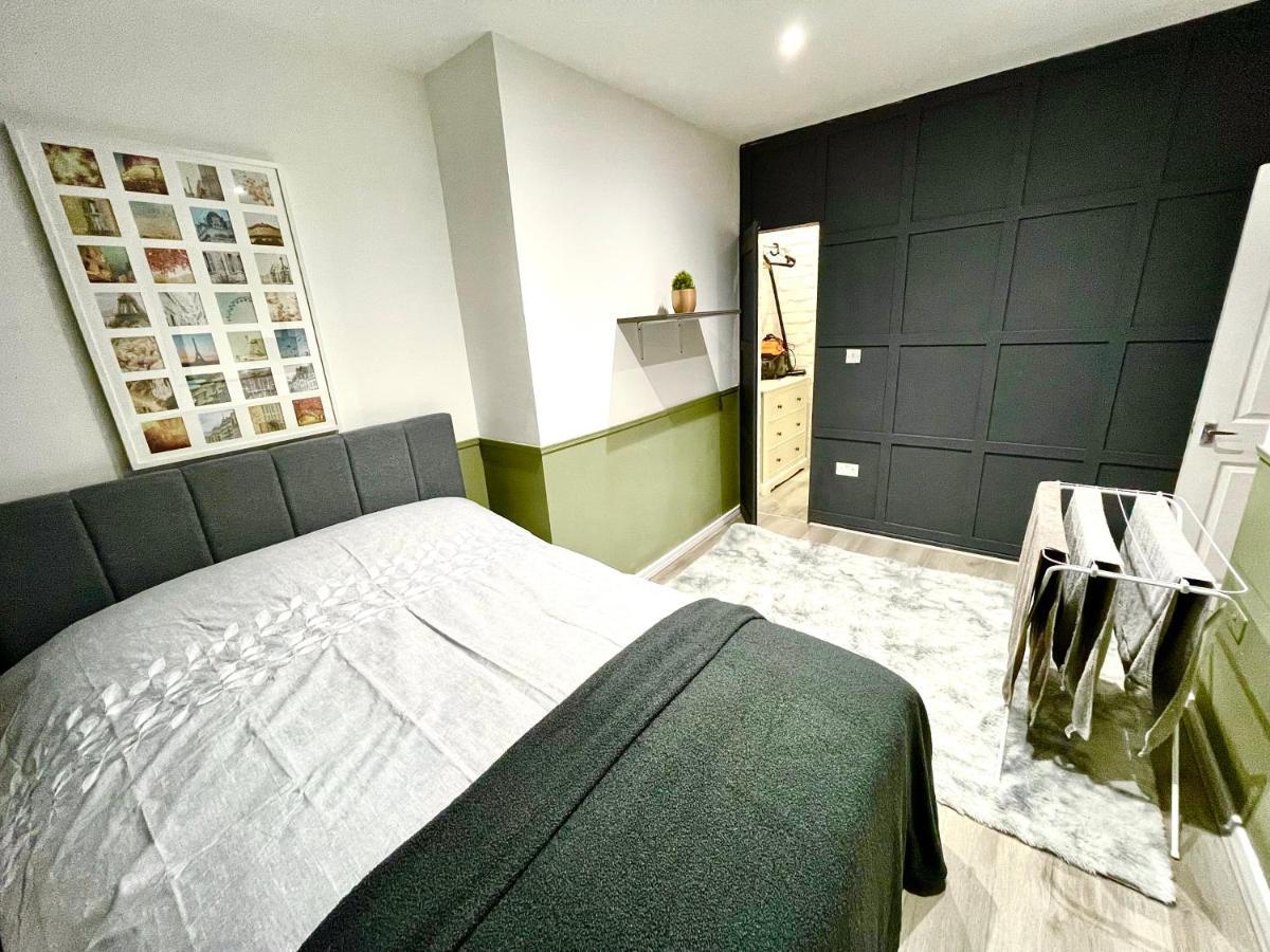 Adeamstays Provides Beautiful Centrally Located 1 And 2 Bed Apartments On Liverpools Boulevard Экстерьер фото
