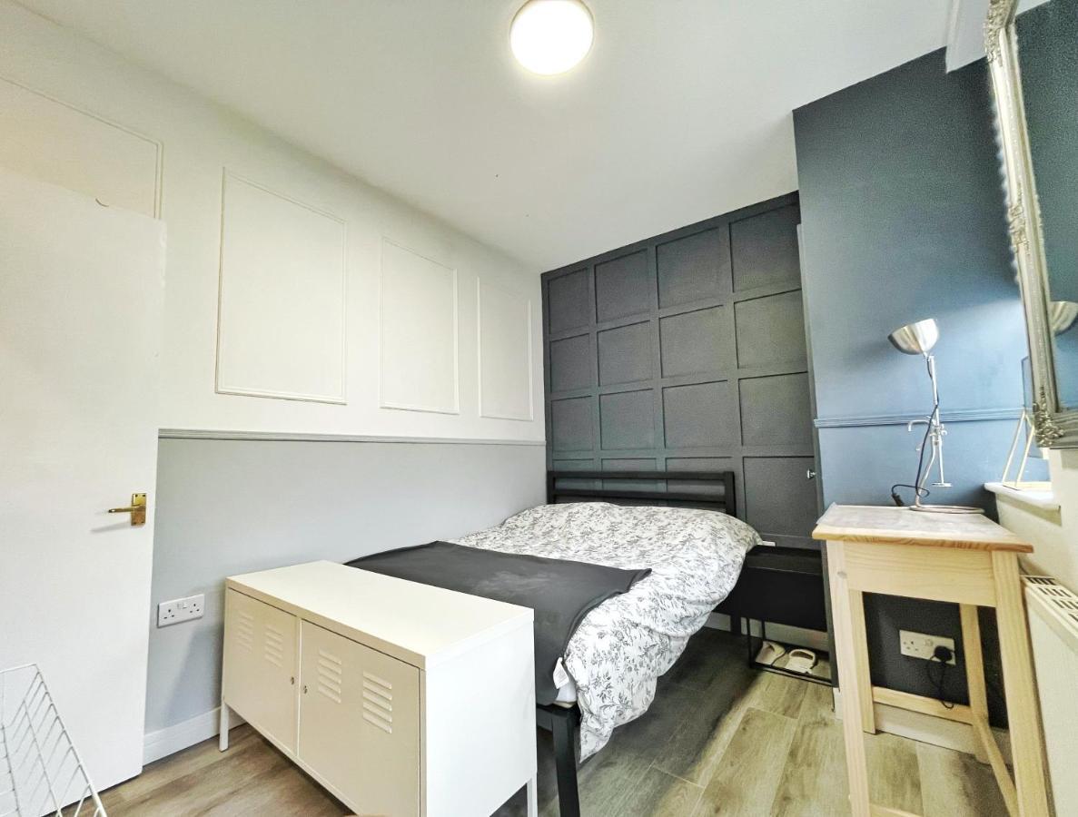 Adeamstays Provides Beautiful Centrally Located 1 And 2 Bed Apartments On Liverpools Boulevard Экстерьер фото