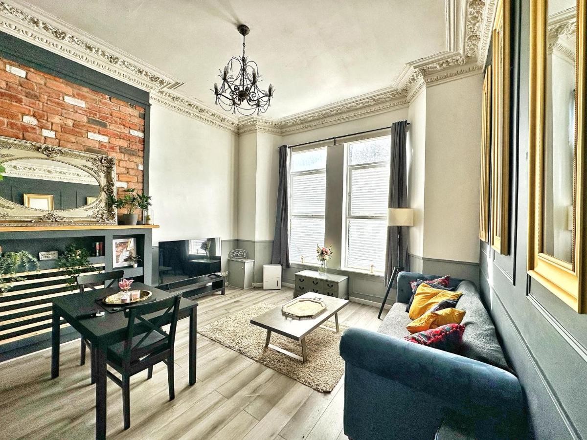 Adeamstays Provides Beautiful Centrally Located 1 And 2 Bed Apartments On Liverpools Boulevard Экстерьер фото