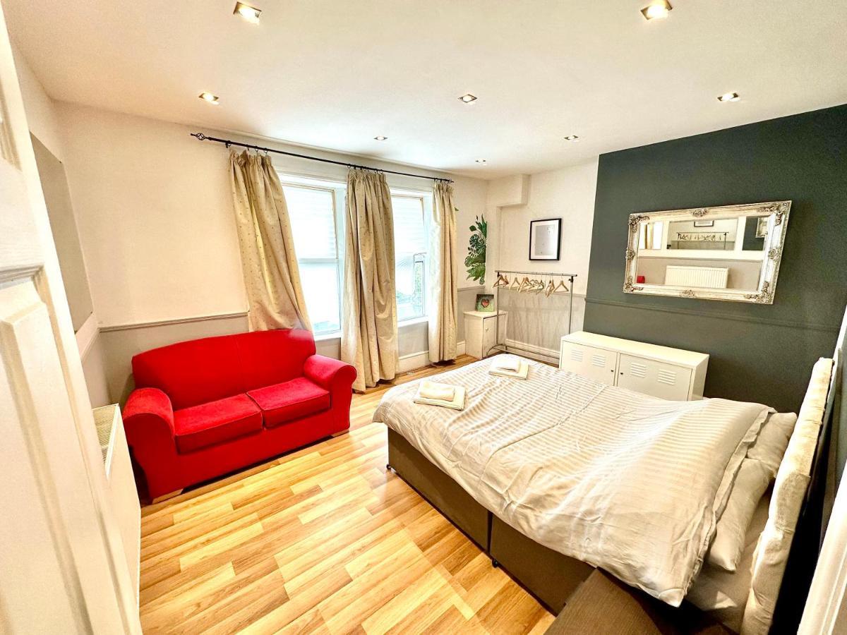 Adeamstays Provides Beautiful Centrally Located 1 And 2 Bed Apartments On Liverpools Boulevard Экстерьер фото